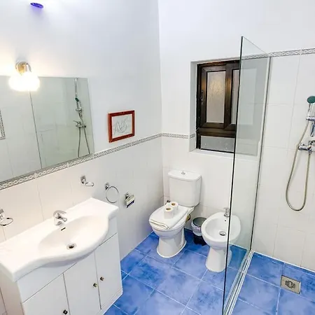 Apartment Spacious 4br In Location By 360 Estates *
