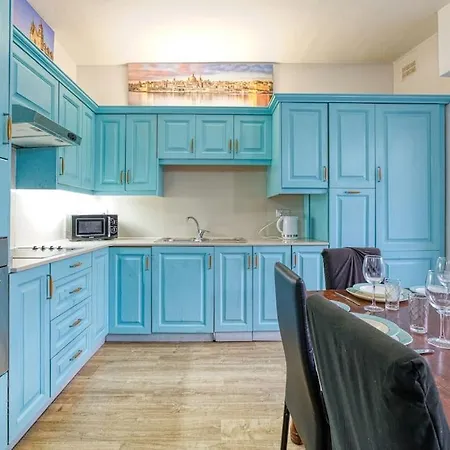 Apartment Spacious 4br In Location By 360 Estates *