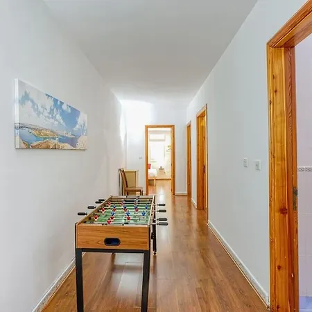 Spacious 4br In Location By 360 Estates Apartment *