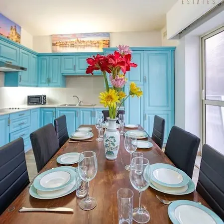 Apartment Spacious 4br In Location By 360 Estates *